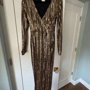Lulu's Gold Sequin Long Sleeve Dress